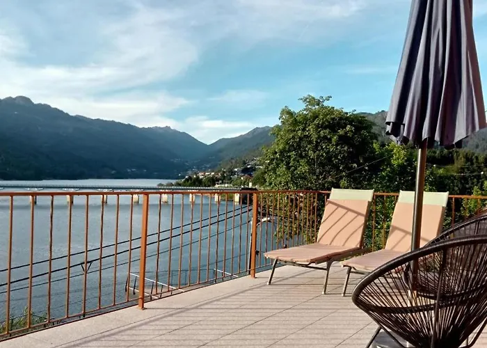 Ancoradouro T1 - Local Geres Apartment