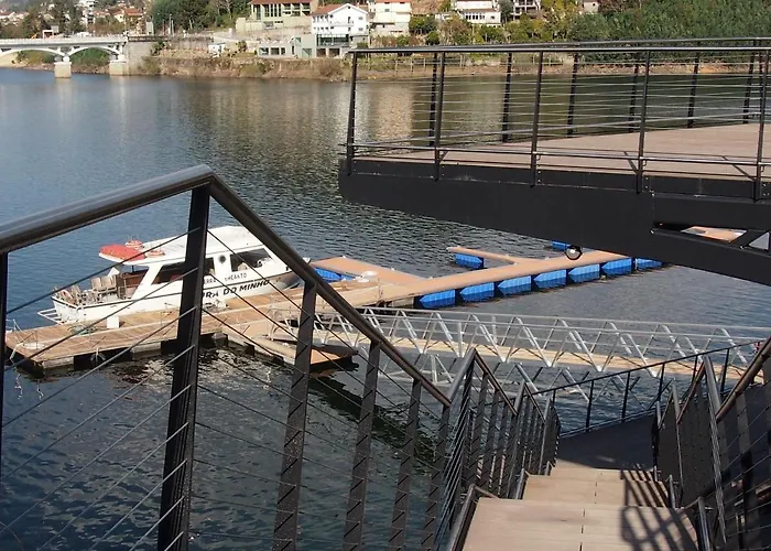 Ancoradouro T1 - Local Geres * 브라가